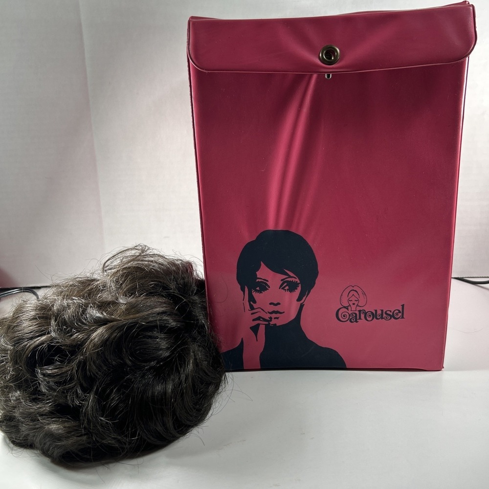 Vintage 1960's Wig & Storage‎ Case Box by Carousel Mod GoGo Twiggy Pink Vinyl